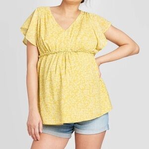 Ingrid & Isabel Yellow Flutter Sleeve Maternity Blouse, Size medium floral shirt